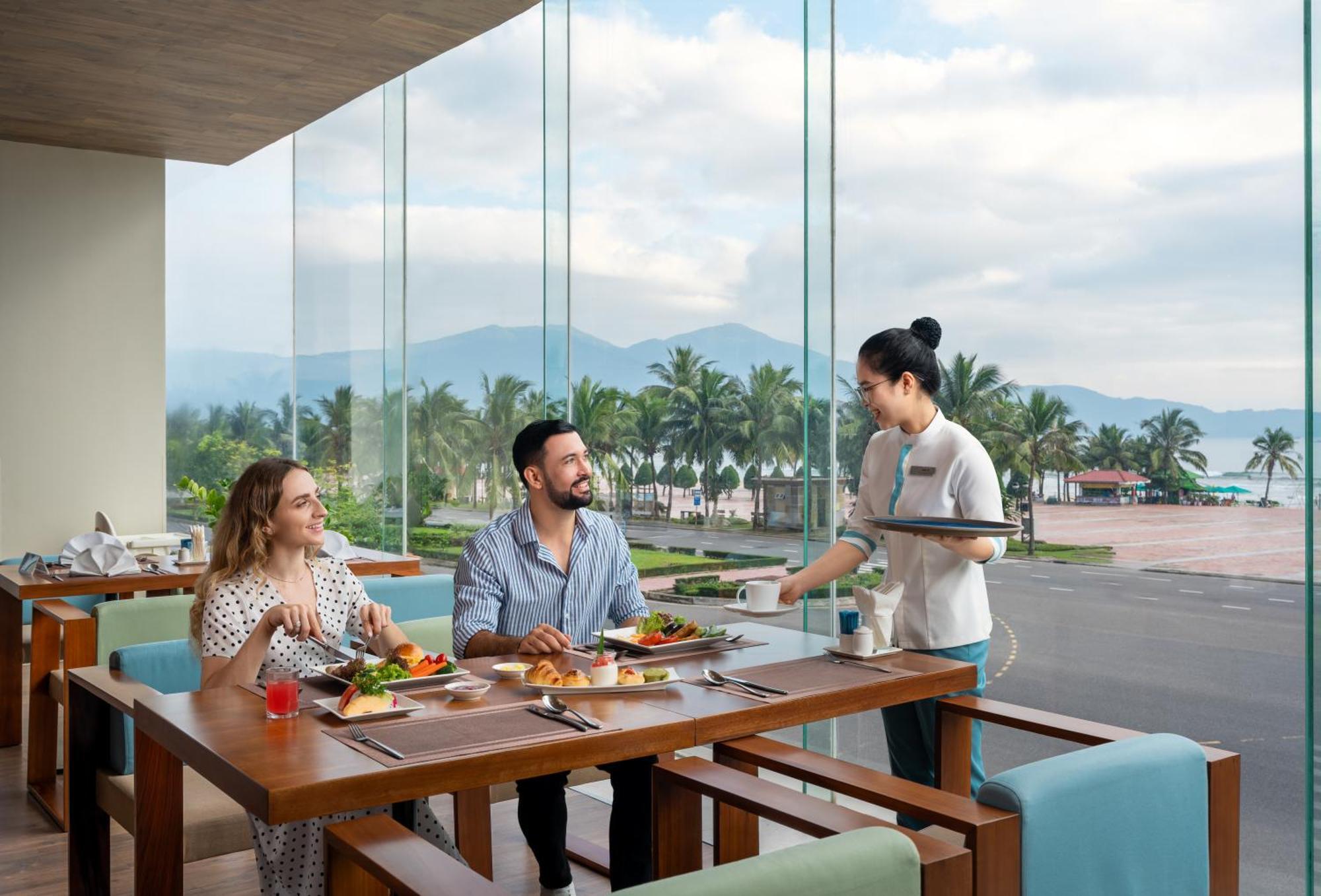 A La Carte Da Nang Beach Zewnętrze zdjęcie